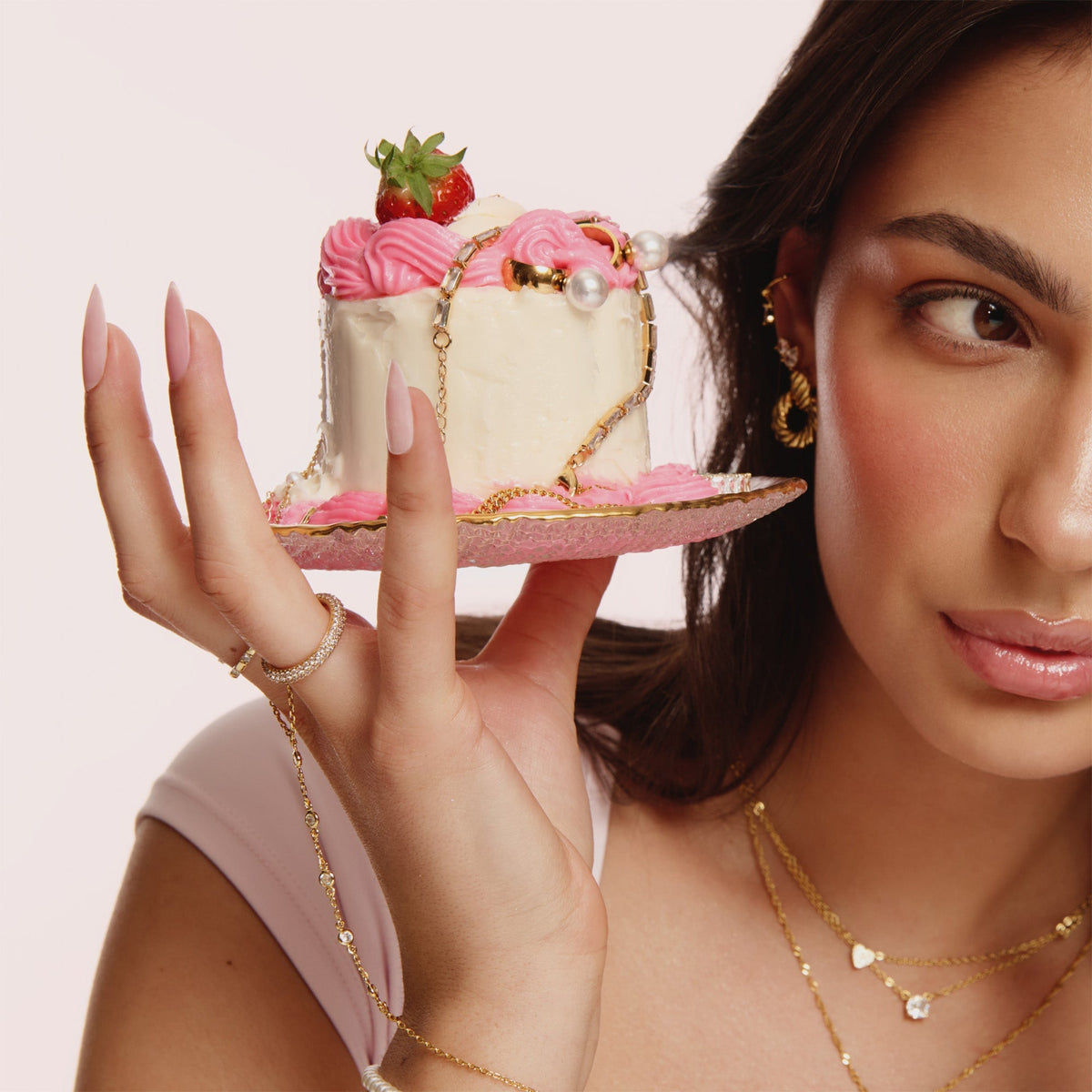 1-800 Evry-Bling Ring