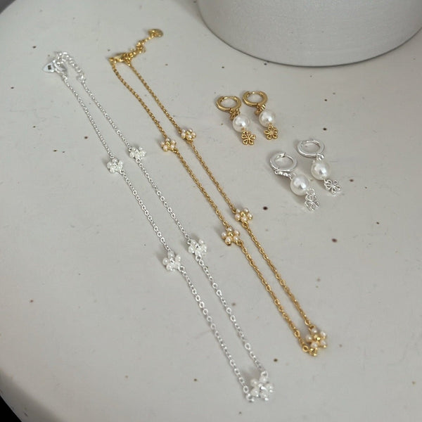 Sweet Bloom Earrings