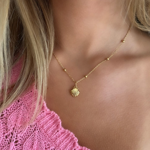 Shell Glow Necklace