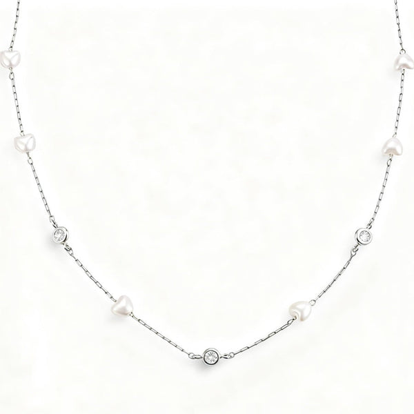 Sweet Pearl Necklace